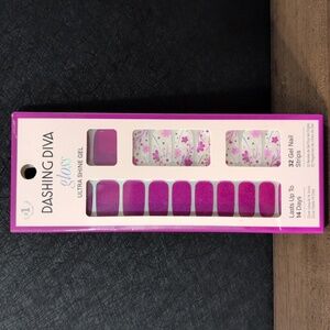 Dashing Diva Gloss Gel Nail Strips - 32 Gel Nail Strips Fluer Flair